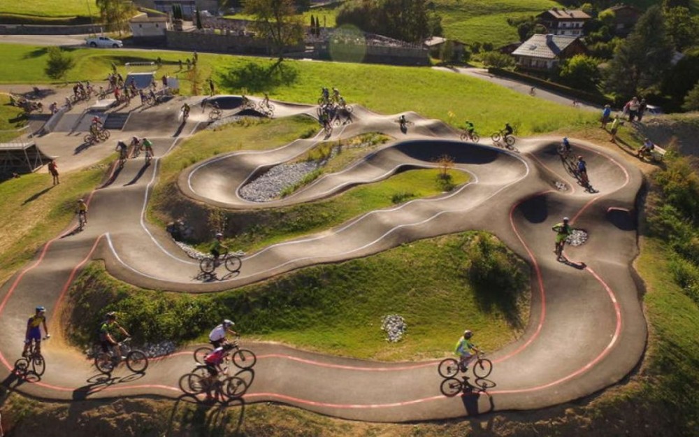 Lum verda dera Comission d’Urbanisme dera Val d’Aran ath Pump Track en Arties